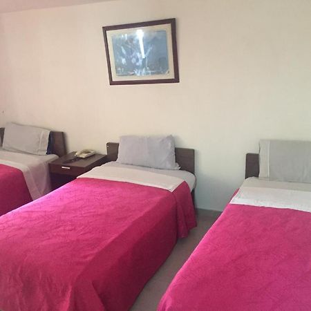 Hotel Bogota Buitenkant foto